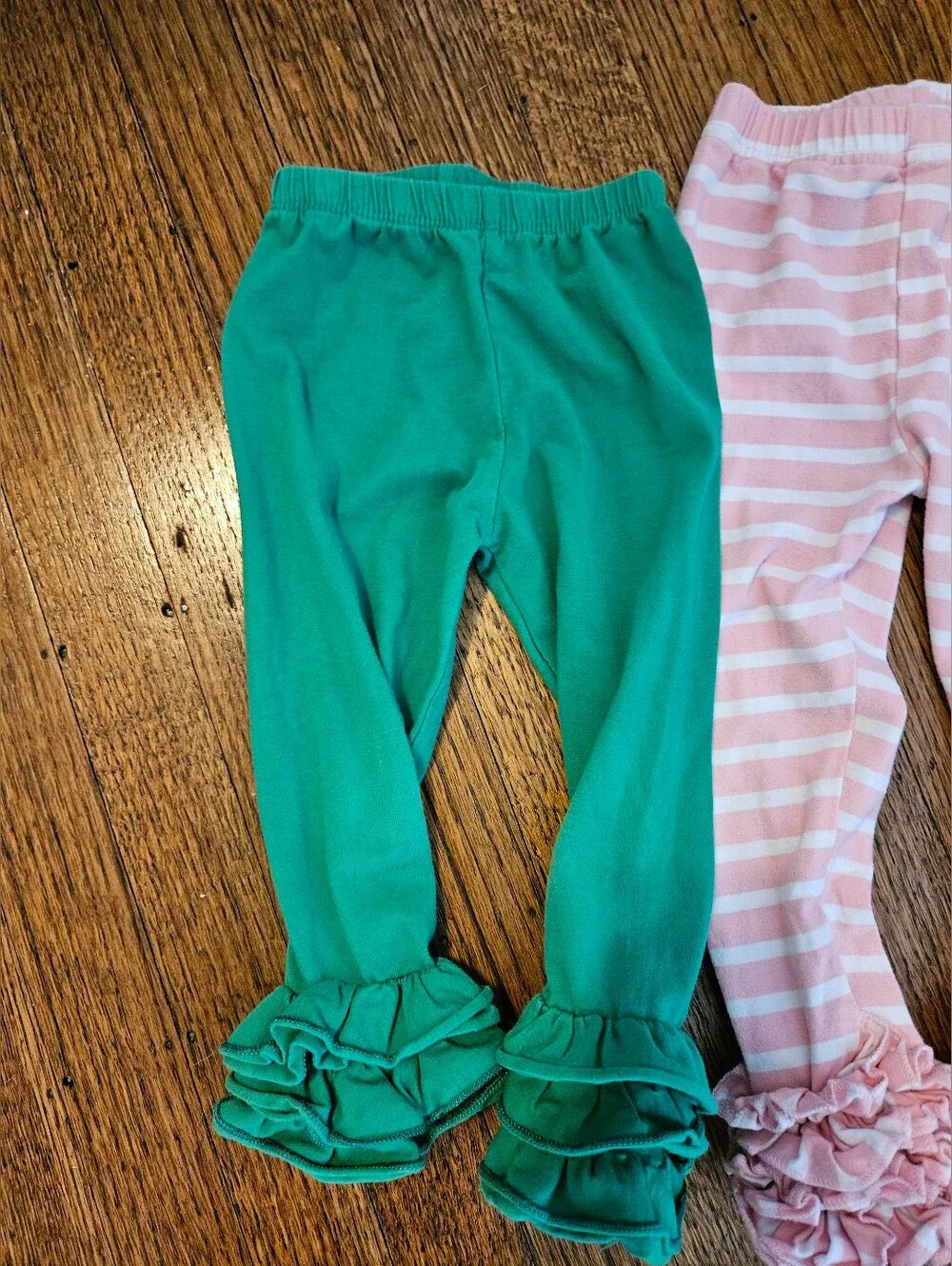 Bundle of 4 Ruffle Bottom Leggings